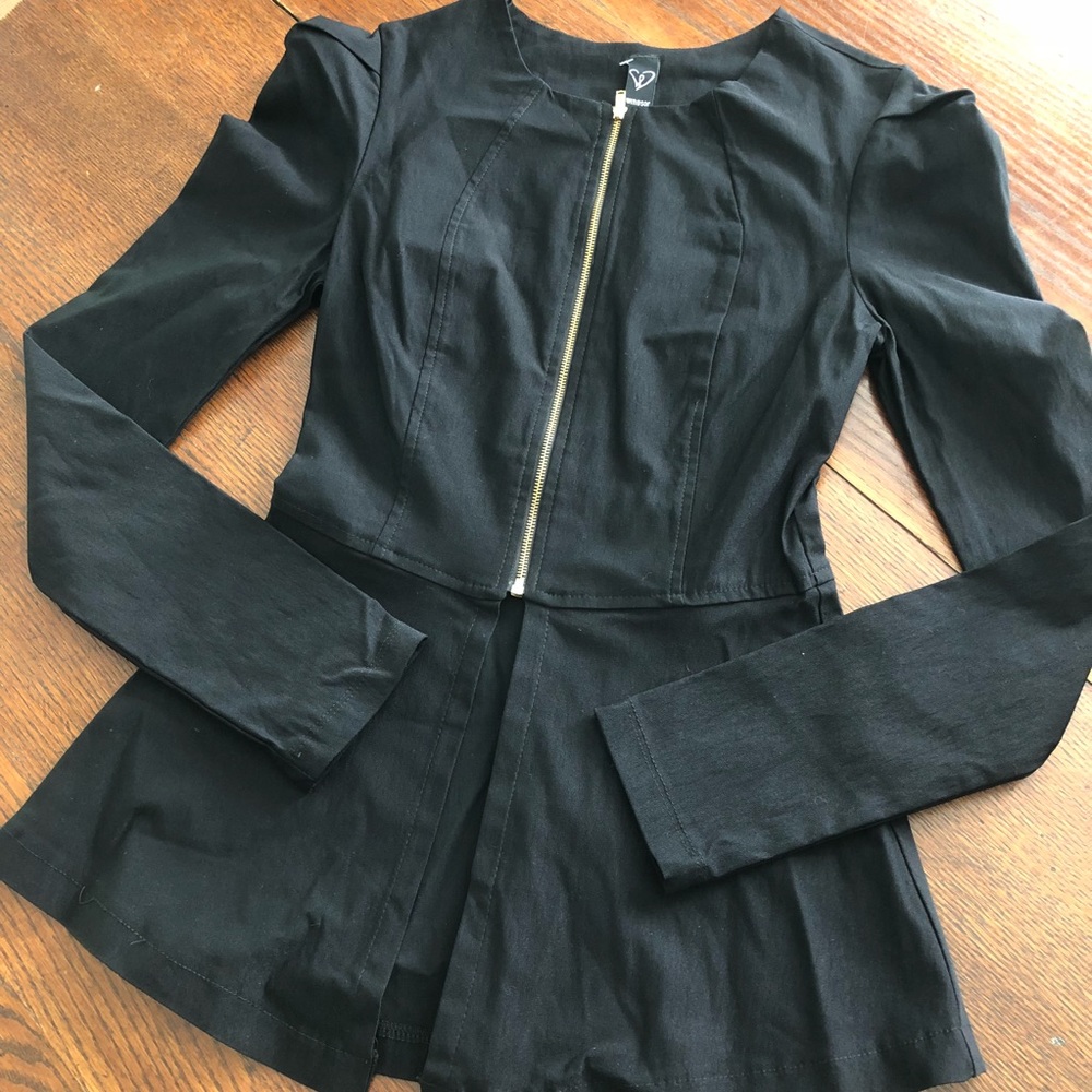 Windsor Top Shirt/Jacket Fit & Flare Peplum NWT